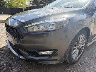 Ford Focus ST-LINE picture 7
