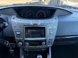 Ssang yong Rodius  picture 30