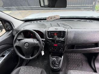 Opel Combo 1.6 picture 25