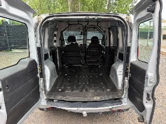 Opel Combo 1.6 picture 17