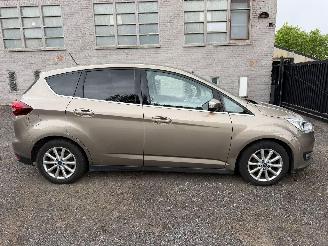 Voiture accidenté Ford C-Max TITANIUM 2018/10