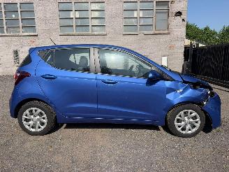 skadebil auto Hyundai I-10 I 10 TWIST 2019/4