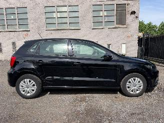 Schadeauto Volkswagen Polo TRENDLINE 2016/11