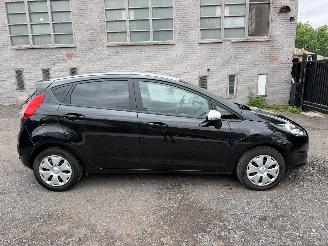 Voiture accidenté Ford Fiesta TREND 2016/4