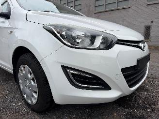 Hyundai I-20  picture 3