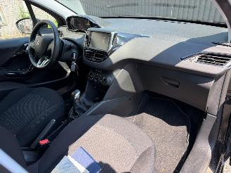 Peugeot 208 1.2 I picture 23