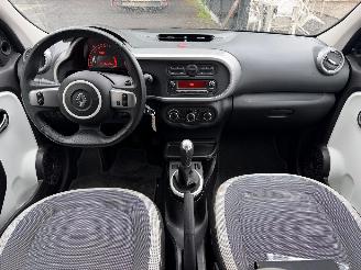 Renault Twingo 1.0 picture 22