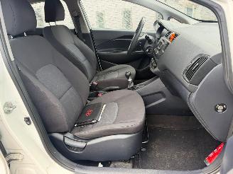 Kia Rio SENSE picture 23
