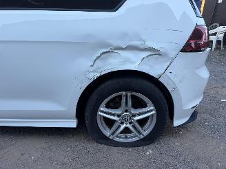 Volkswagen Golf HIGHLINE R-LINE picture 11