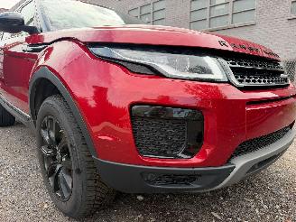 Land Rover Range Rover Evoque SE picture 3