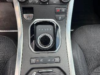 Land Rover Range Rover Evoque SE picture 29
