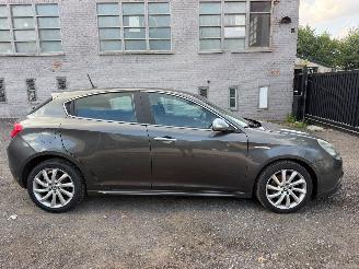škoda osobní automobily Alfa Romeo Giulietta 2.0 JTD 2011/7