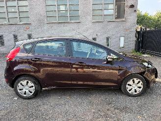 damaged passenger cars Ford Fiesta TREND 2010/10