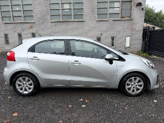 Vaurioauto  passenger cars Kia Rio EASY 2016/7