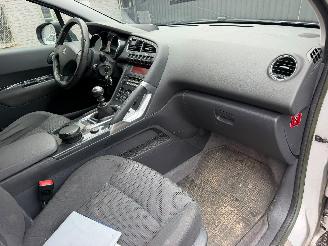 Peugeot 3008 ALLURE picture 24