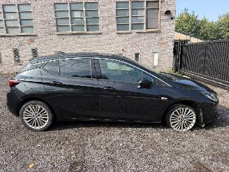 krockskadad bil auto Opel Astra INNOVATION 2016/2