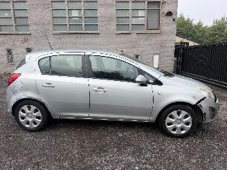Auto incidentate Opel Corsa EDITION 2013/8