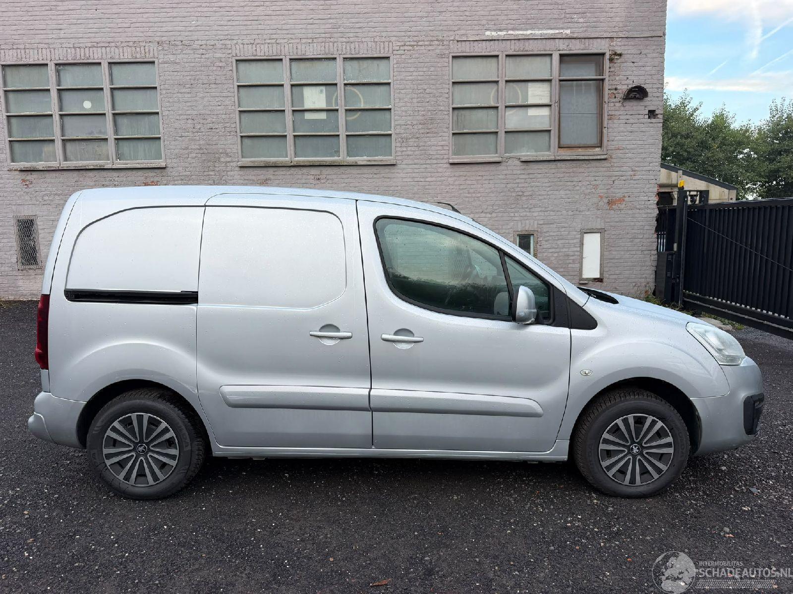 Peugeot Partner PREMIUM