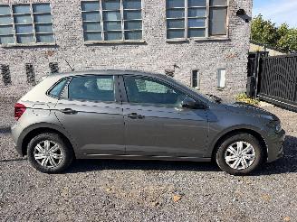 damaged passenger cars Volkswagen Polo TRENDLINE 2019/1