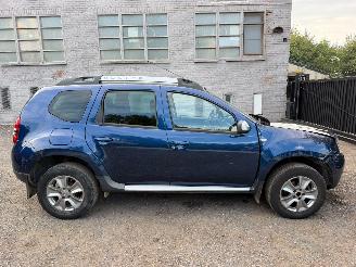 uszkodzony samochody osobowe Dacia Duster ANNIVERSARY 2015/6