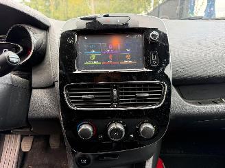 Renault Clio IV GRANDTOUR ZE picture 30