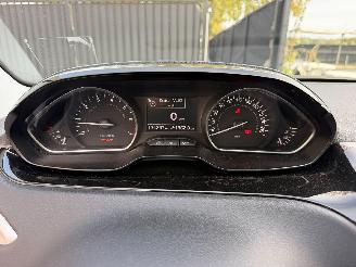 Peugeot 208 ALLURE picture 28