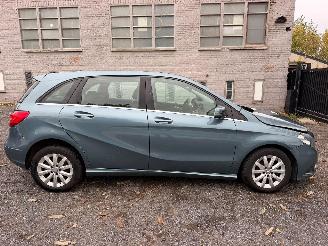 Vrakbiler auto Mercedes B-klasse B 180 CDI 2014/3