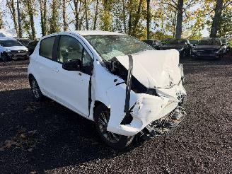 Toyota Yaris 1.5 picture 2