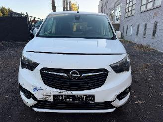 Opel Combo LIFE EDITION picture 11