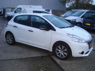Voiture accidenté Peugeot 208 5 DEURS AIRCO 2014/4