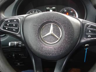 Mercedes Vito 111CDI 84KW L2-H1 AIRCO picture 12