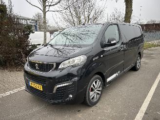 krockskadad bil bedrijf Peugeot Expert BLEUHDI 120 DUBBEL CABINE PREMIUM 2018/1