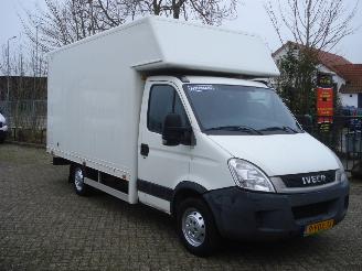 damaged commercial vehicles Iveco Daily MEUBELBAK 2.3D  AUTOMAAT 2009/9