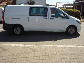 krockskadad bil bedrijf Mercedes Vito 114CDI LONG EURO 6 2020/4