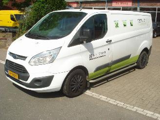 Ford Transit Custom 2,2DCI L2-H1 AIRCO picture 3