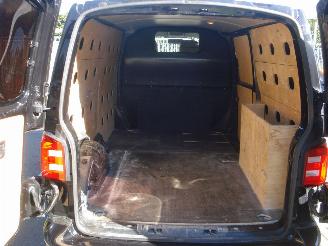Volkswagen Transporter 2.0TDI 110KW L2-H1 EURO 6 picture 16