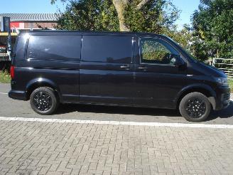 Volkswagen Transporter 2.0TDI 110KW L2-H1 EURO 6 picture 4