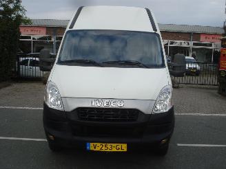 Iveco Daily DUBBELE LUCHT 35C-13V AIRCO picture 2