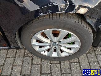 Volkswagen Passat  picture 11