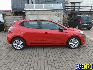 Renault Clio  picture 8