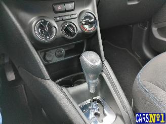 Peugeot 208  picture 21