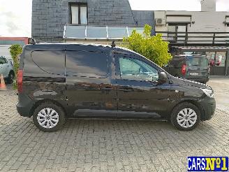 Renault Express  picture 8