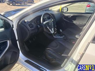 Volvo V-40  picture 12