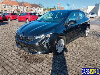 Ocazii autoturisme Renault Clio  2024/4