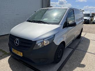 Mercedes Vito 111 CDI Lang picture 10
