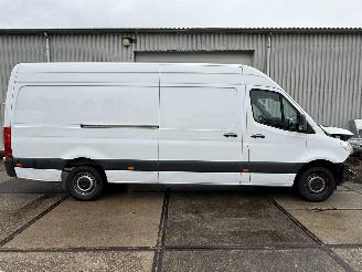 Mercedes Sprinter 317 CDI Automaat L3H2 picture 2