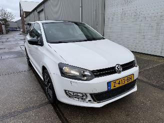 krockskadad bil auto Volkswagen Polo 1.2 Style 2012/4