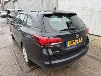 Opel Astra 1.0 Online Edition picture 5