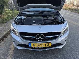 Mercedes Cla-klasse 180 Shooting Brake picture 14