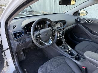 Hyundai Ioniq 1.6 GDi i-Motion picture 14